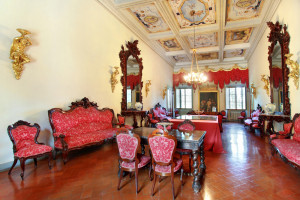 Villa Pandolfini living room